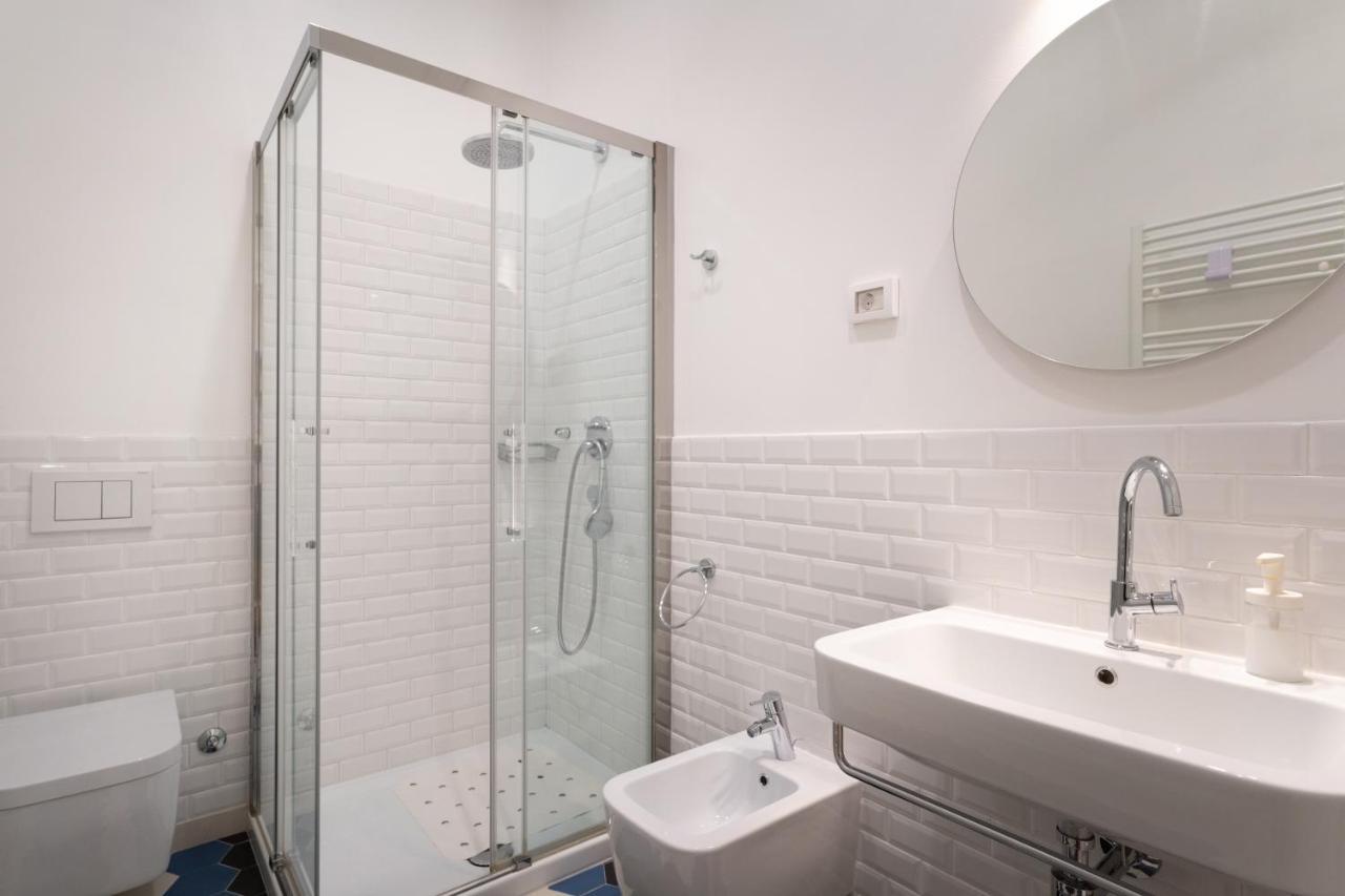 Mimi Carera Apartment & Room 罗维尼 外观 照片
