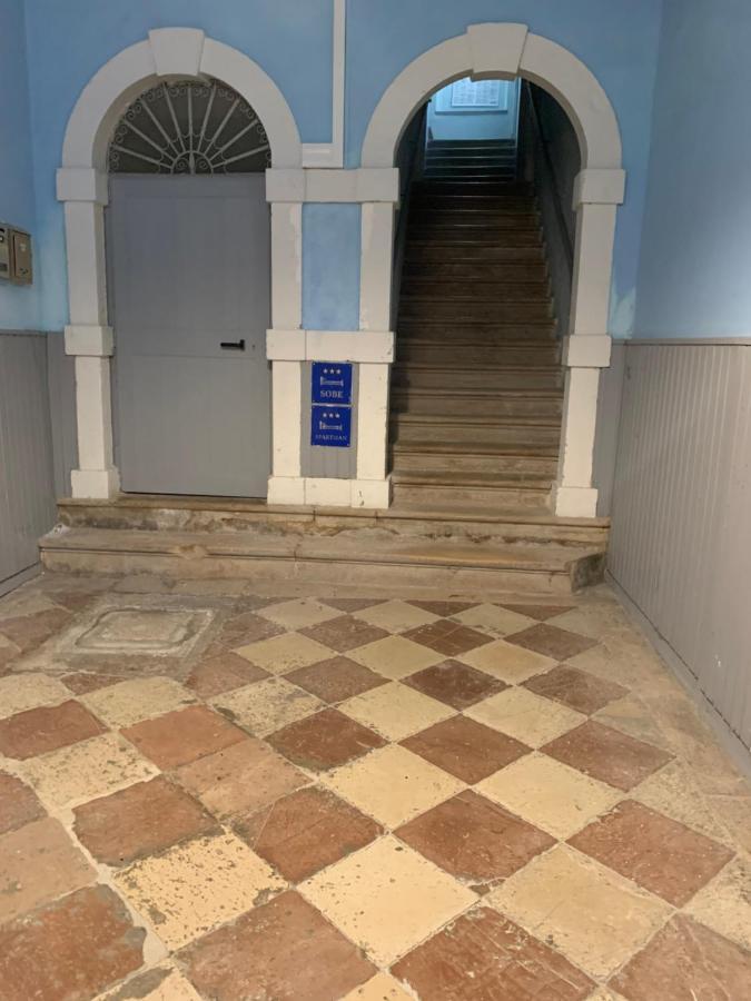 Mimi Carera Apartment & Room 罗维尼 外观 照片